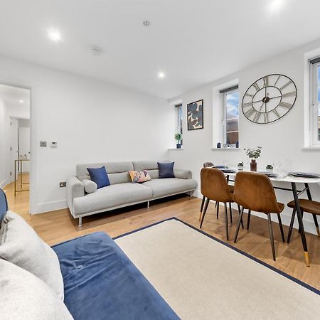 Central London Two Bedroom Serviced Apartment - Nine Elms Luxury Stay - Vauxhall & Westminster Exteriör bild