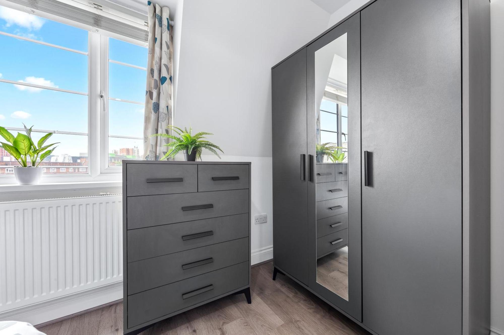 Central London Two Bedroom Serviced Apartment - Nine Elms Luxury Stay - Vauxhall & Westminster Exteriör bild