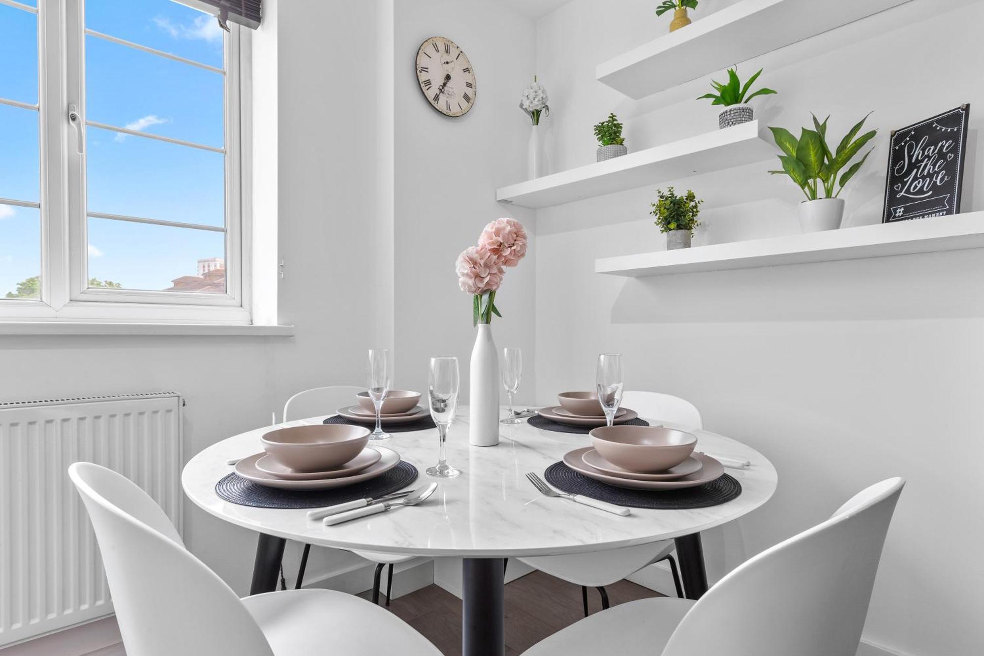 Central London Two Bedroom Serviced Apartment - Nine Elms Luxury Stay - Vauxhall & Westminster Exteriör bild
