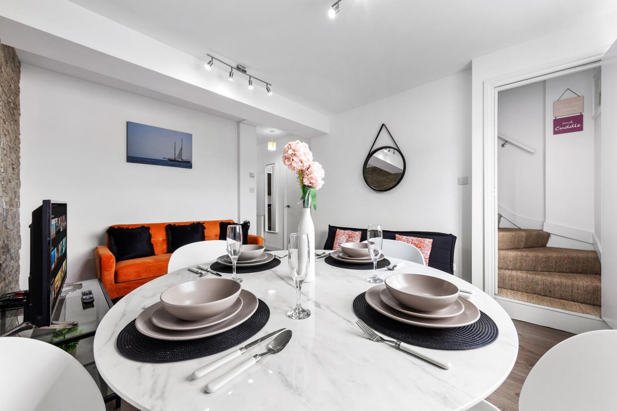 Central London Two Bedroom Serviced Apartment - Nine Elms Luxury Stay - Vauxhall & Westminster Exteriör bild