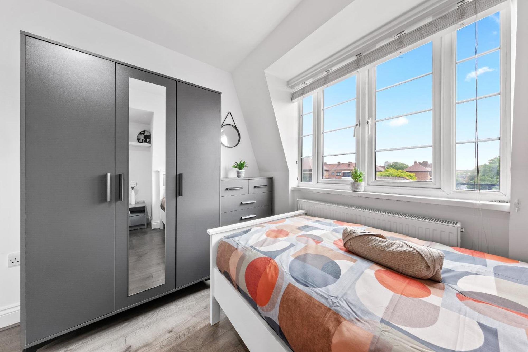 Central London Two Bedroom Serviced Apartment - Nine Elms Luxury Stay - Vauxhall & Westminster Exteriör bild