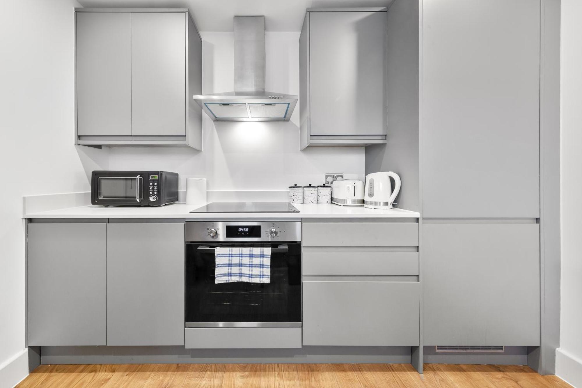 Central London Two Bedroom Serviced Apartment - Nine Elms Luxury Stay - Vauxhall & Westminster Exteriör bild